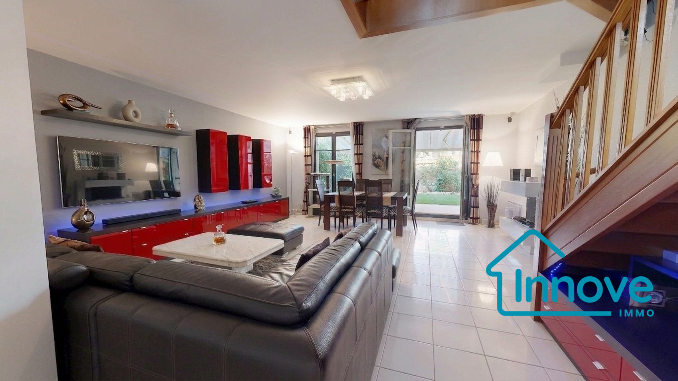 
                                                Vente
                                                 Maison familiale 5 pièces avec jardin, double box - Le Chesnay-