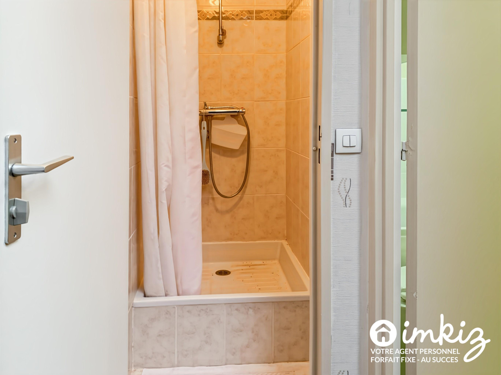 
                                                Vente
                                                 Maison familiale 5 pièces - quartier très calme