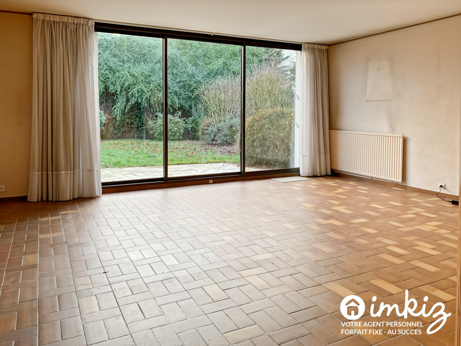 
                                                Vente
                                                 Maison familiale 5 pièces - quartier très calme
