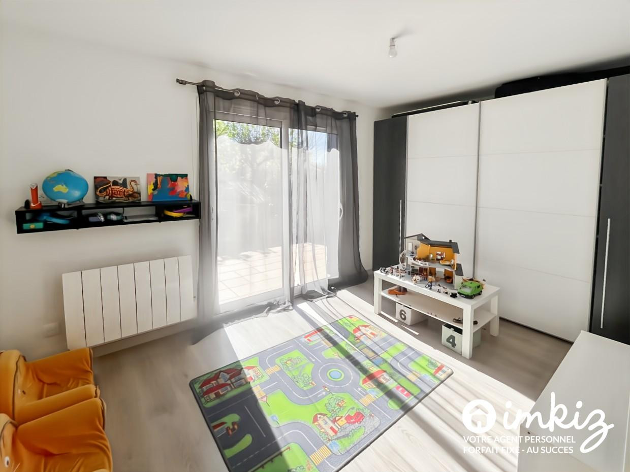 
                                                Vente
                                                 Maison familiale 6 chambres
