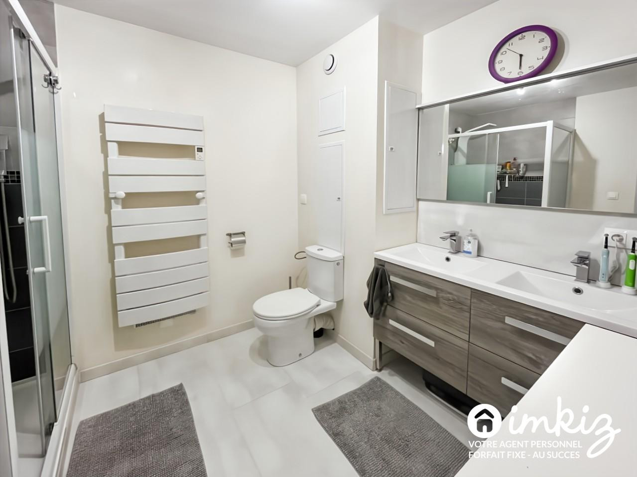 
                                                Vente
                                                 Maison familiale 6 chambres