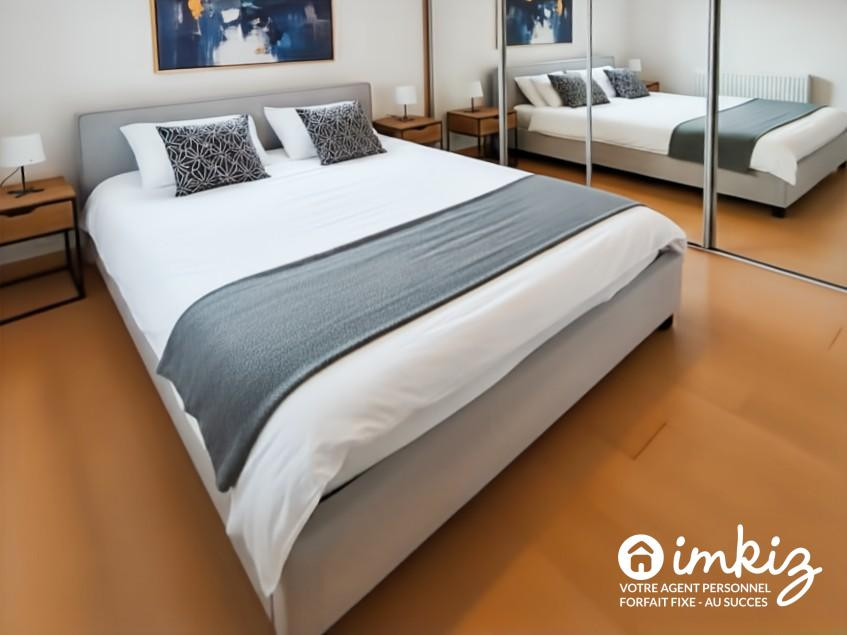 
                                                Vente
                                                 Maison familiale 6 pièces, 3 stationnements