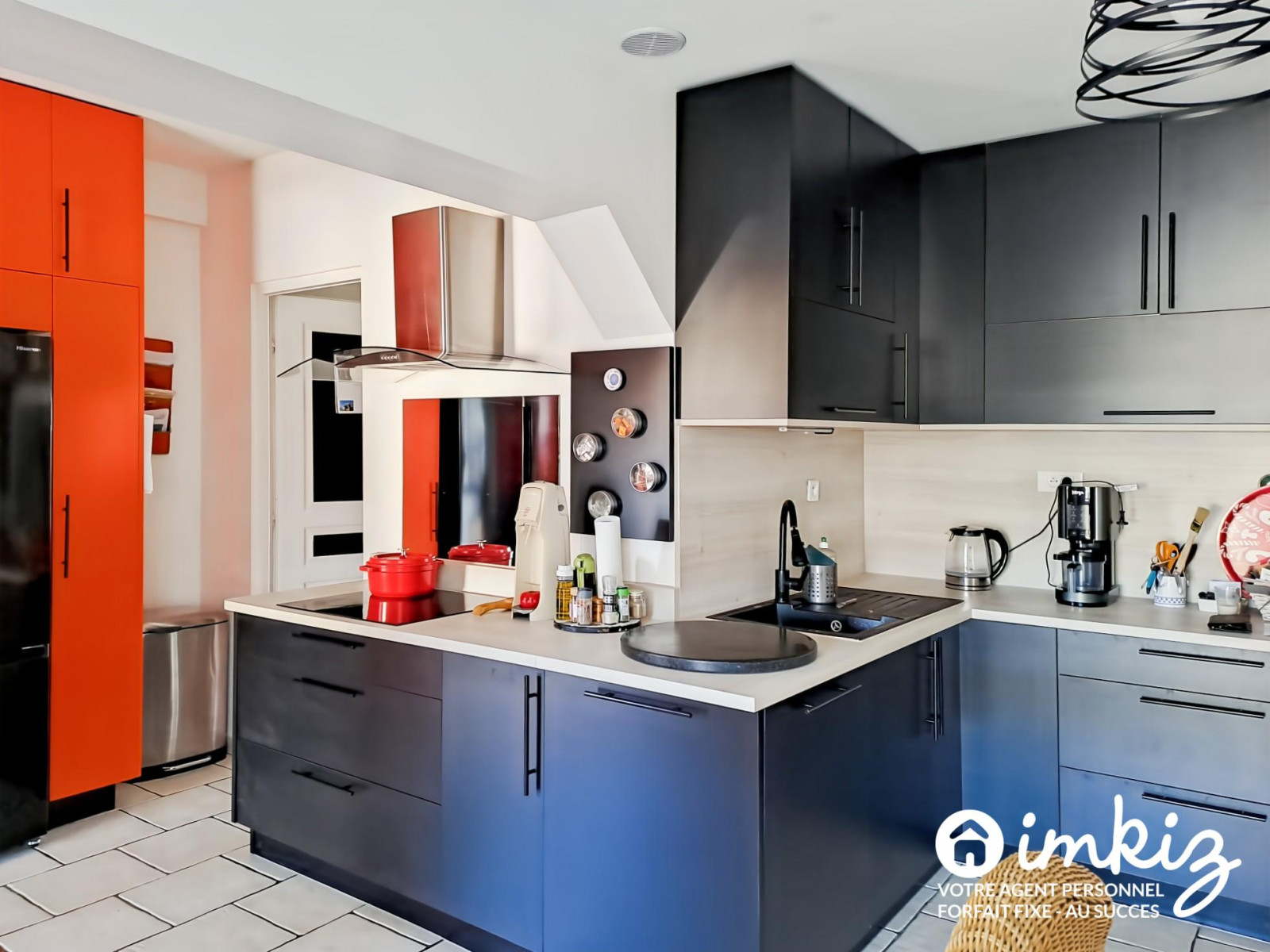 
                                                Vente
                                                 Maison familiale 6 pièces avec piscine et garage