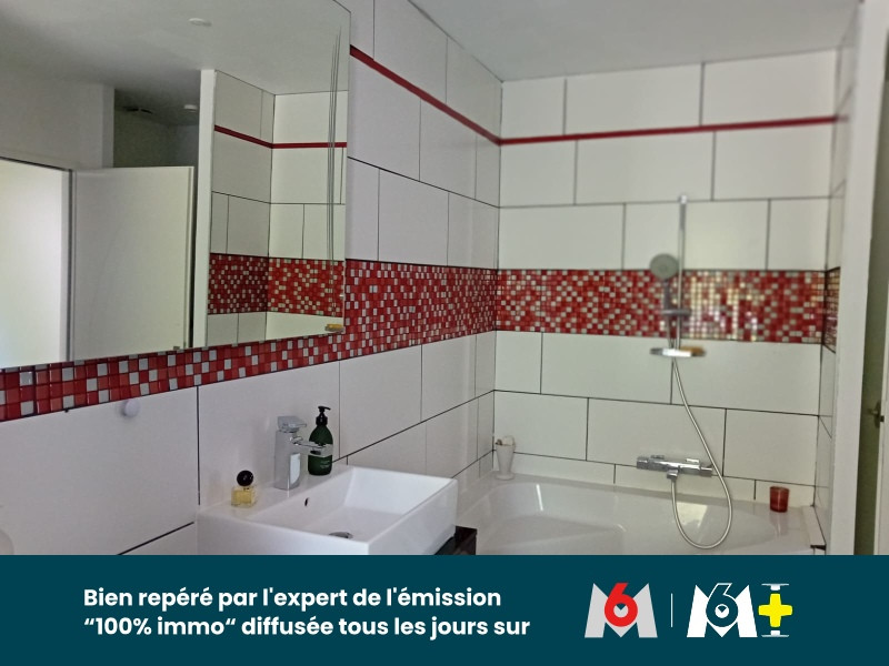 
                                                Vente
                                                 Maison familiale 6 pièces plain pied