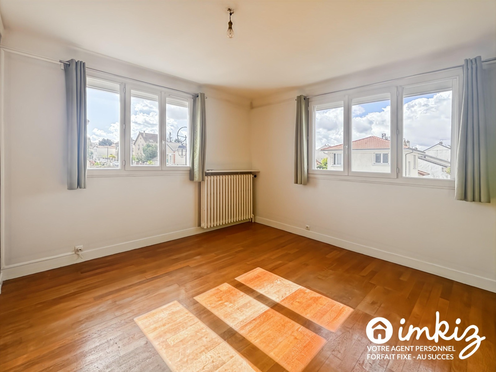 
                                                Vente
                                                 Maison familiale à 300m du RER B FONTAINE MICHALON