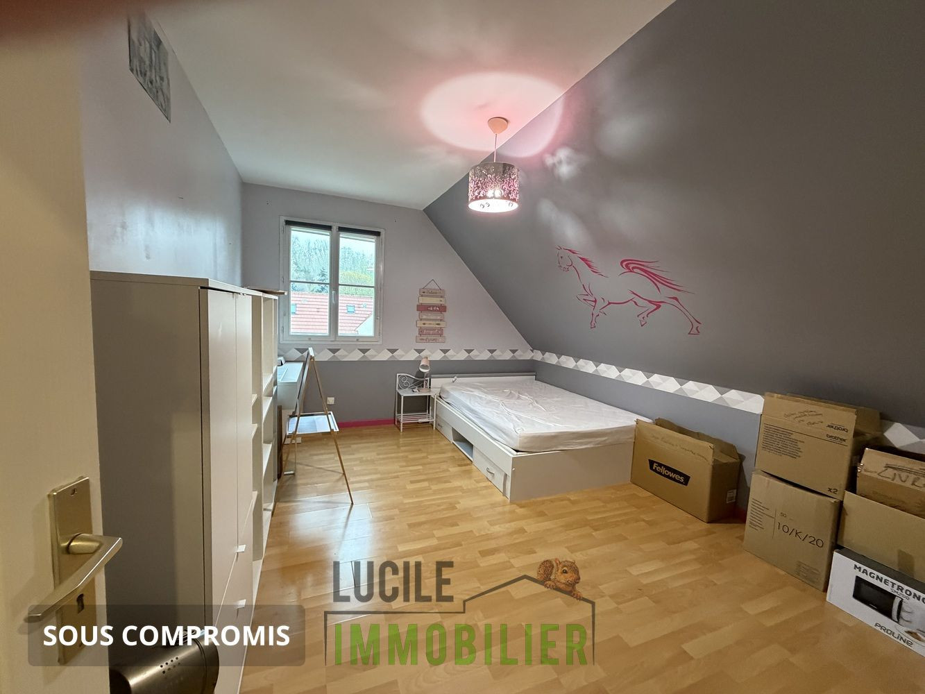 
                                                Vente
                                                 Maison familiale à Breuil-le-vert
