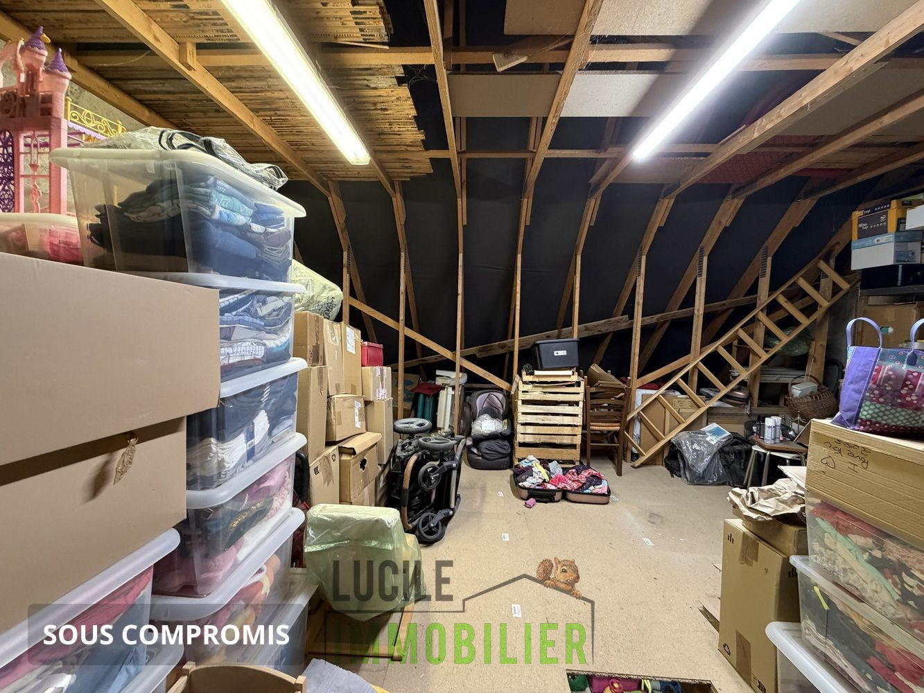 
                                                Vente
                                                 Maison familiale à Breuil-le-vert
