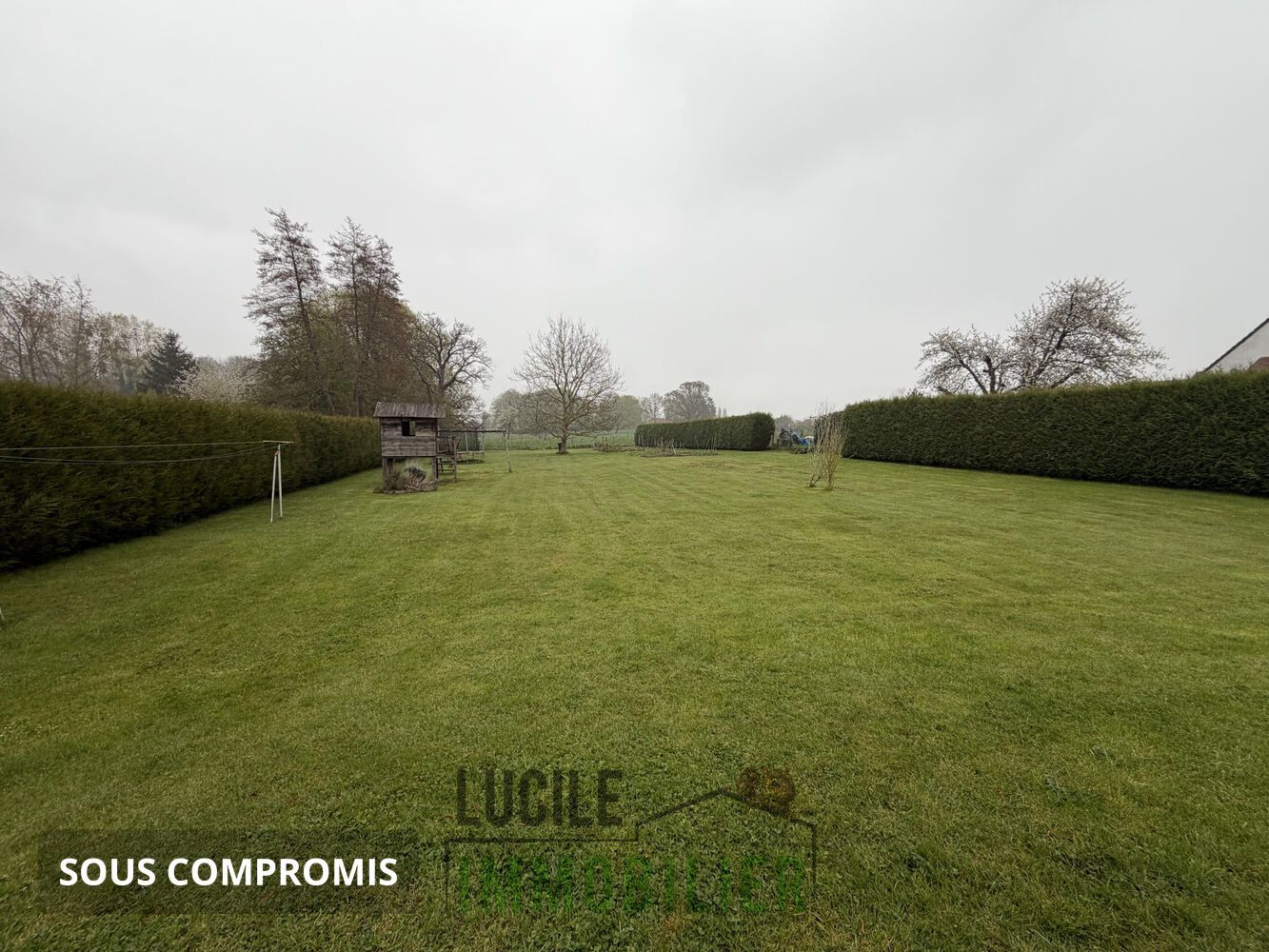 
                                                Vente
                                                 Maison familiale à Breuil-le-vert