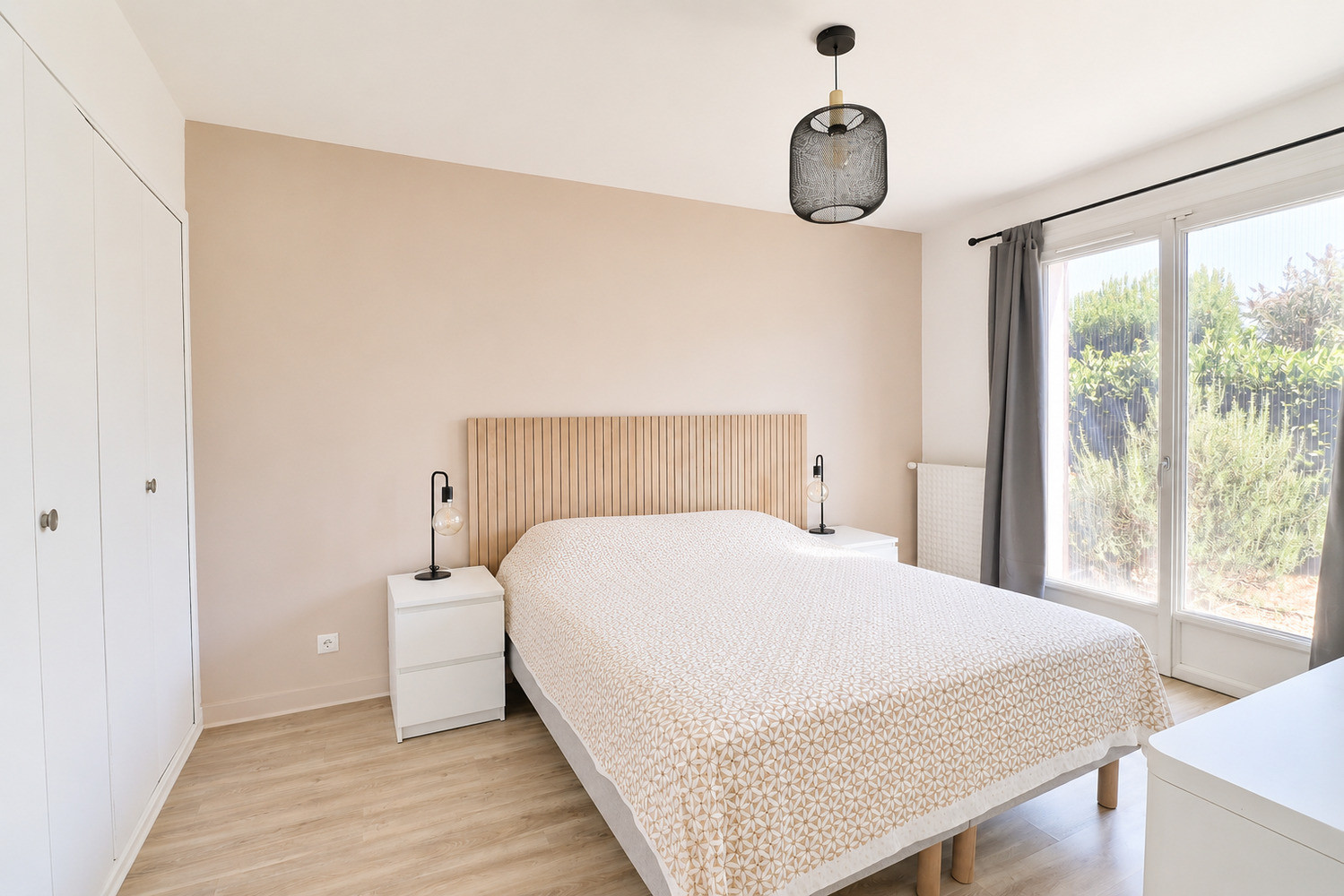 
                                                Vente
                                                 Maison familiale à Floirac
