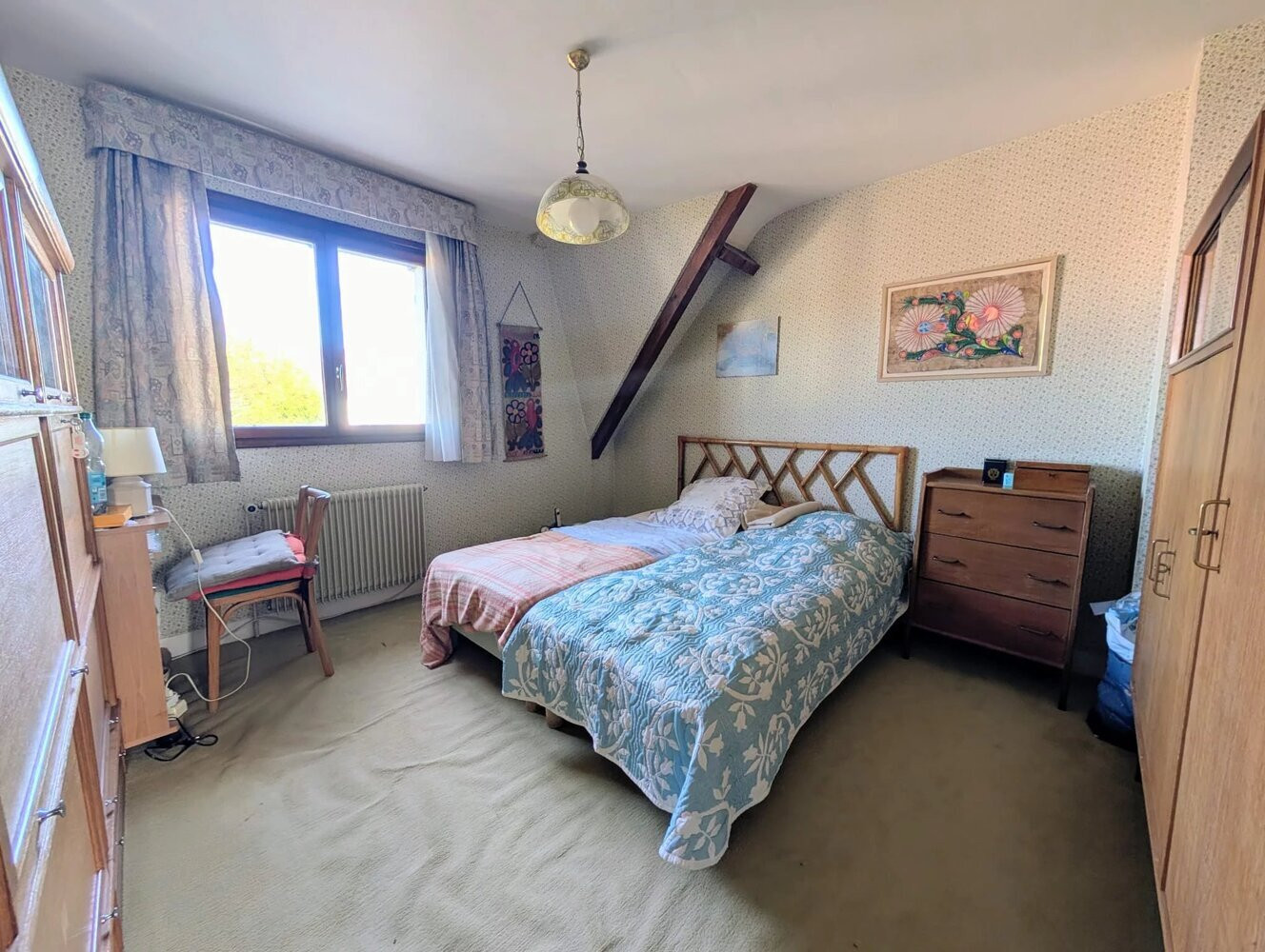 
                                                Vente
                                                 Maison familiale à Ormesson avec jardin et fort potentiel