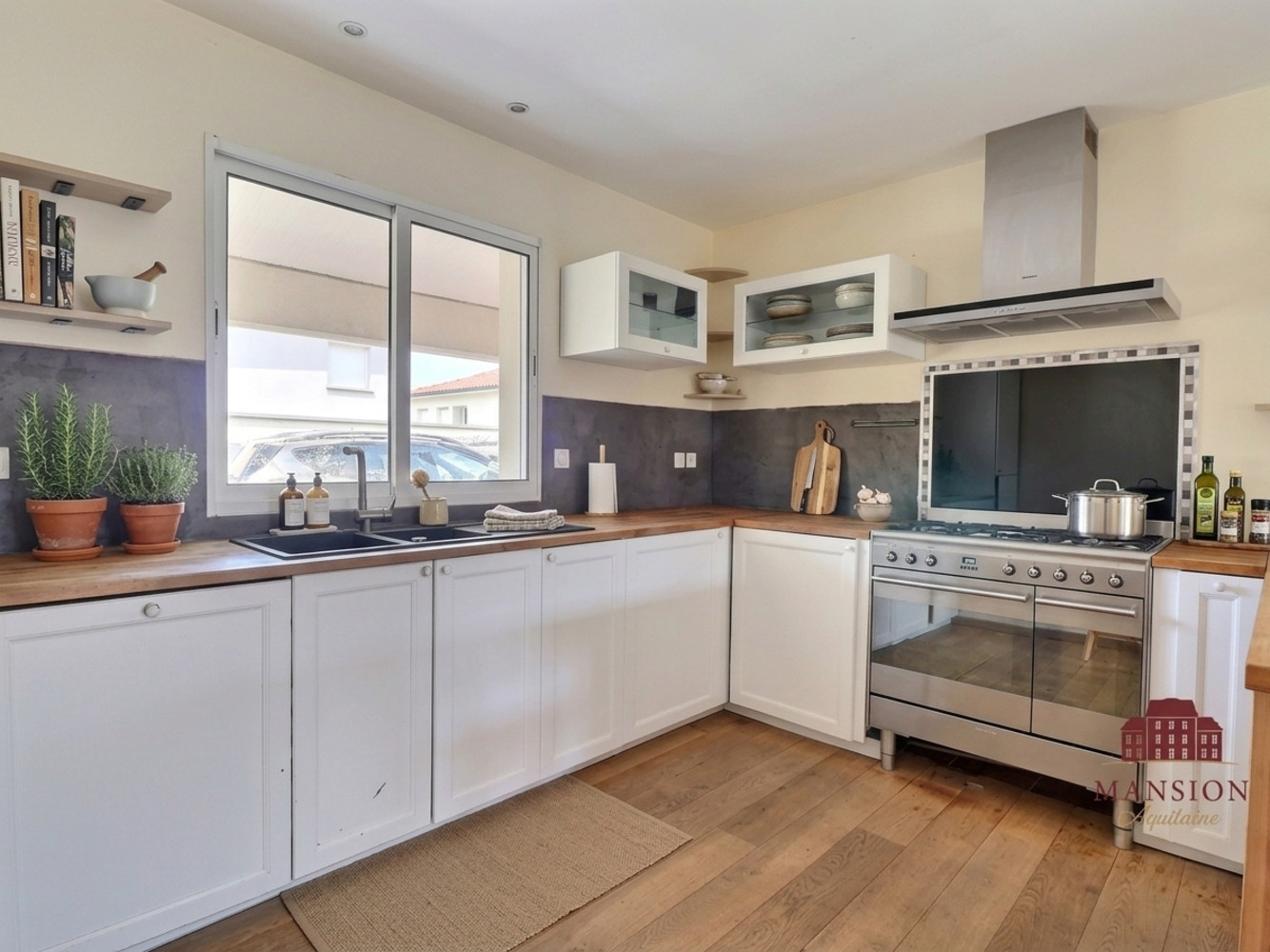 
                                                Vente
                                                 Maison familiale au calme