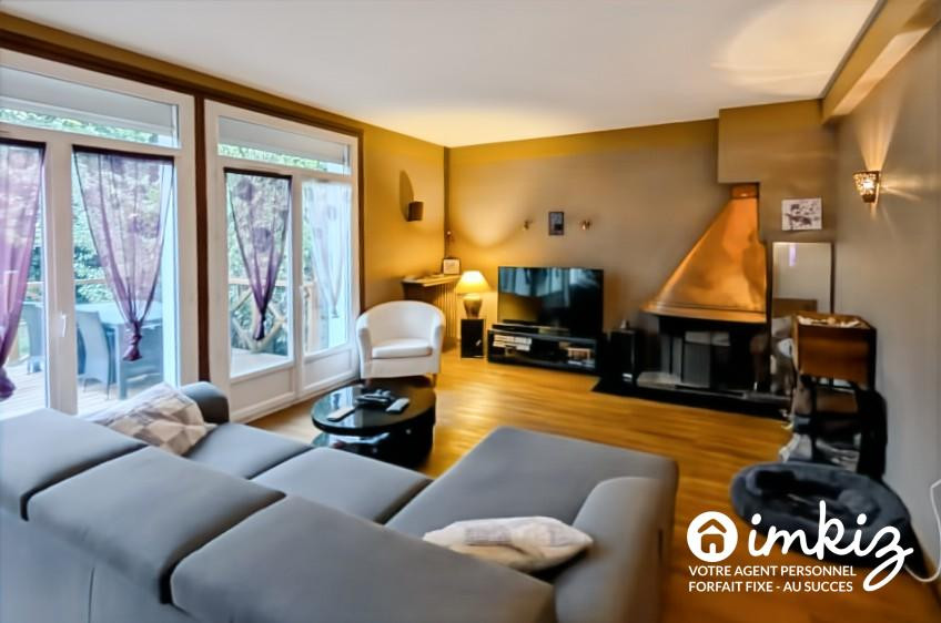 
                                                Vente
                                                 Maison familiale ave espace professionnel