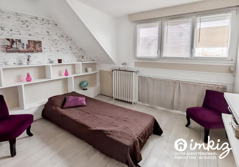 
                                                Vente
                                                 Maison familiale ave espace professionnel