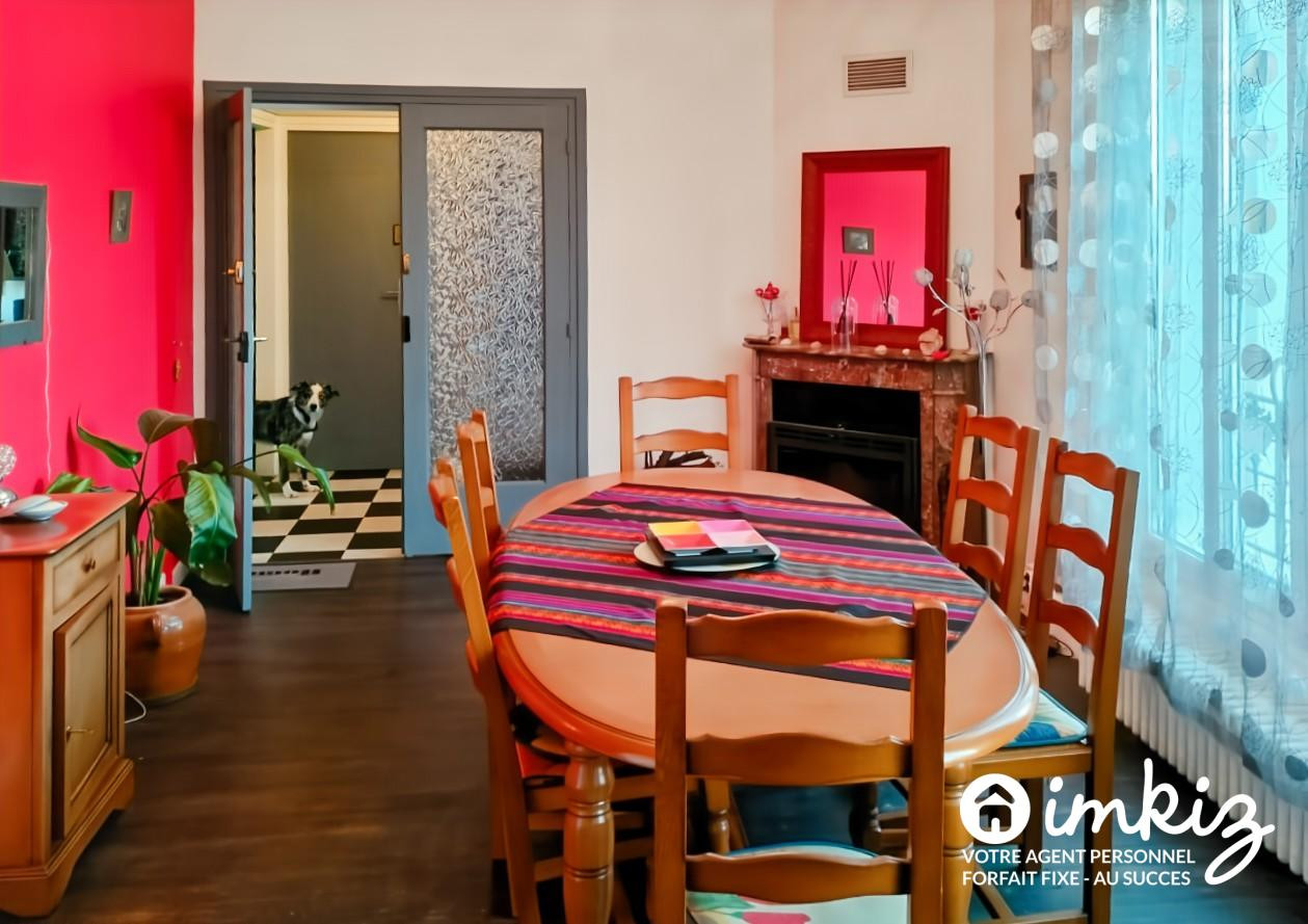 
                                                Vente
                                                 Maison familiale ave espace professionnel