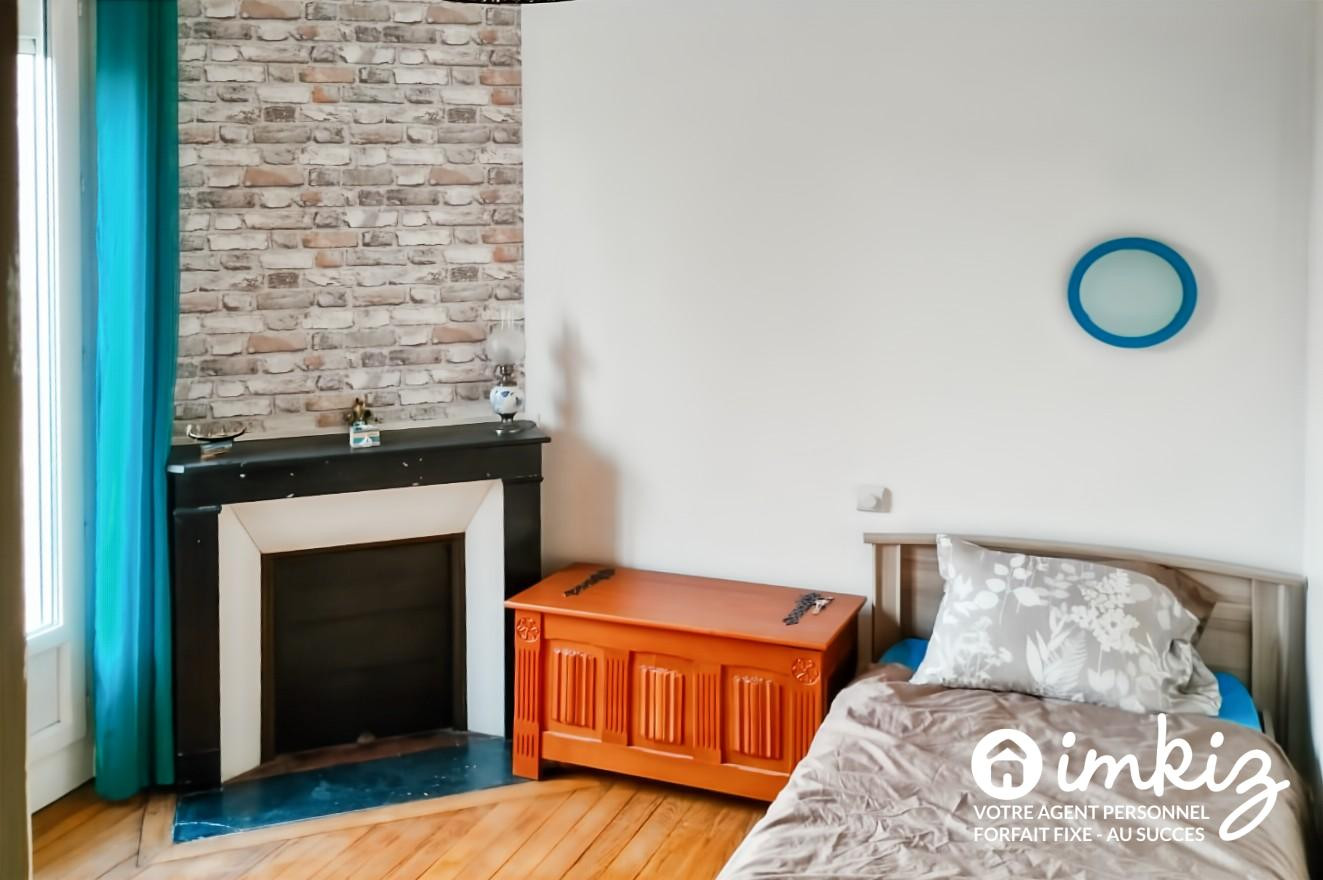 
                                                Vente
                                                 Maison familiale ave espace professionnel