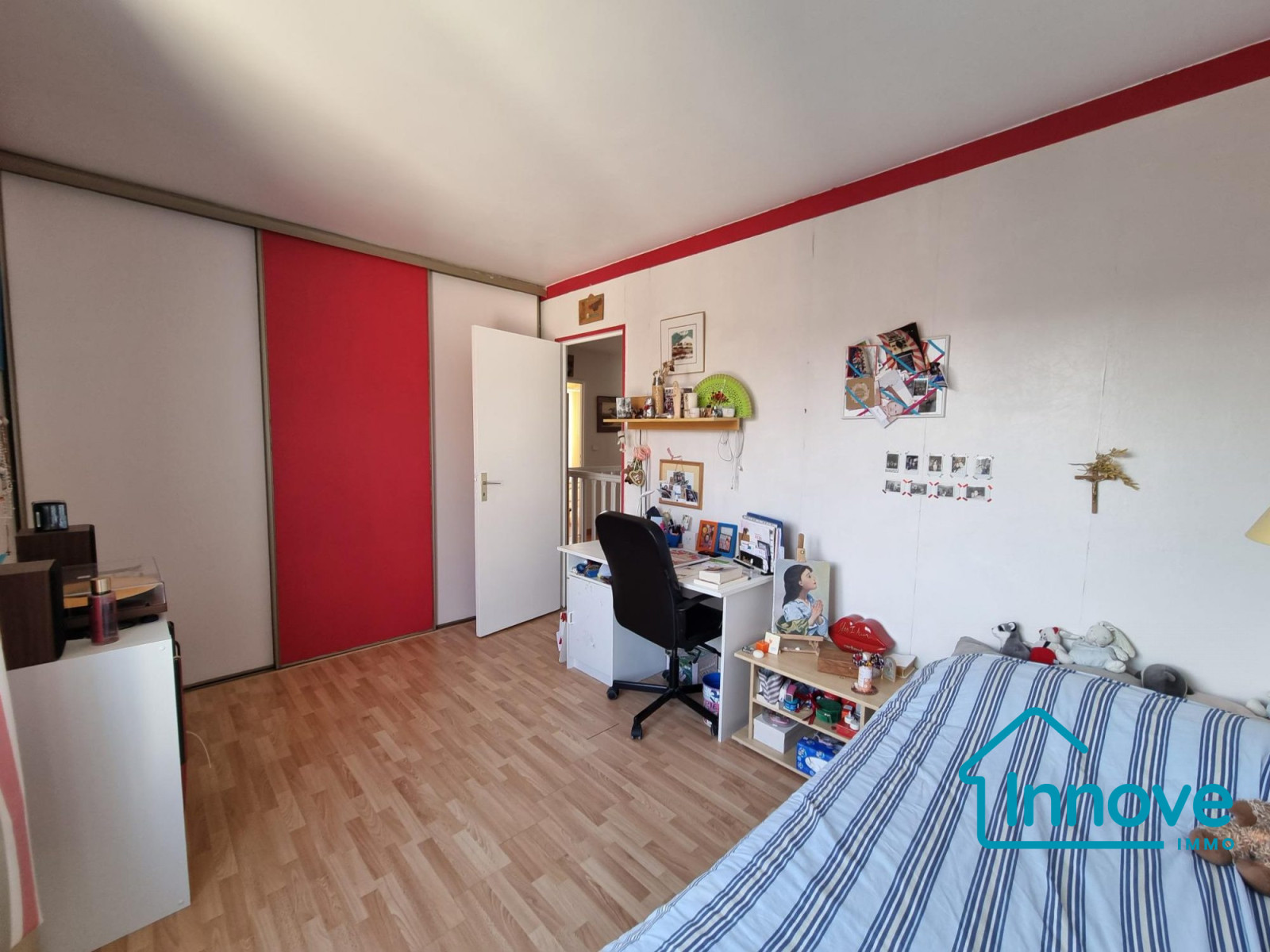 
                                                Vente
                                                 Maison familiale avec 4 chambres + 2 mansardées