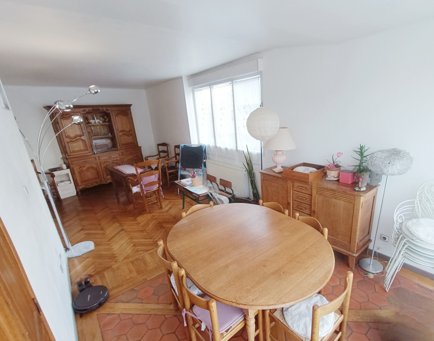 
                                                Vente
                                                 Maison familiale avec 5 chambres