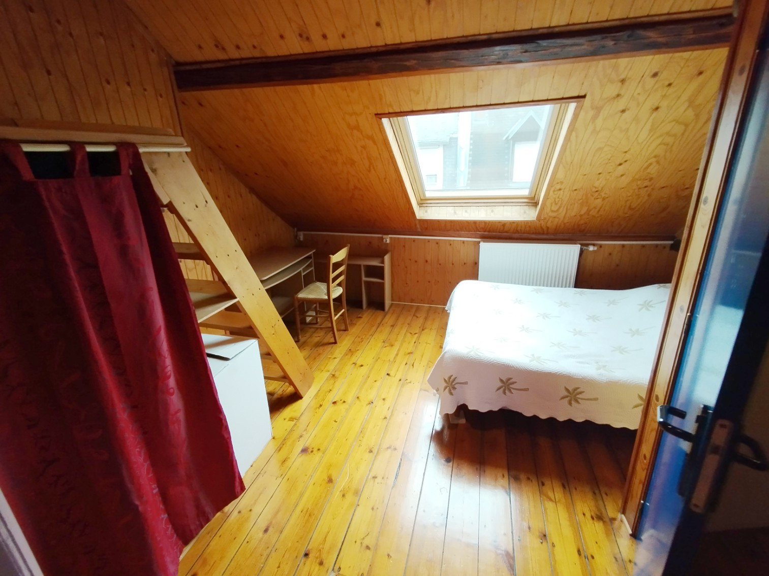 
                                                Vente
                                                 Maison familiale avec 5 chambres