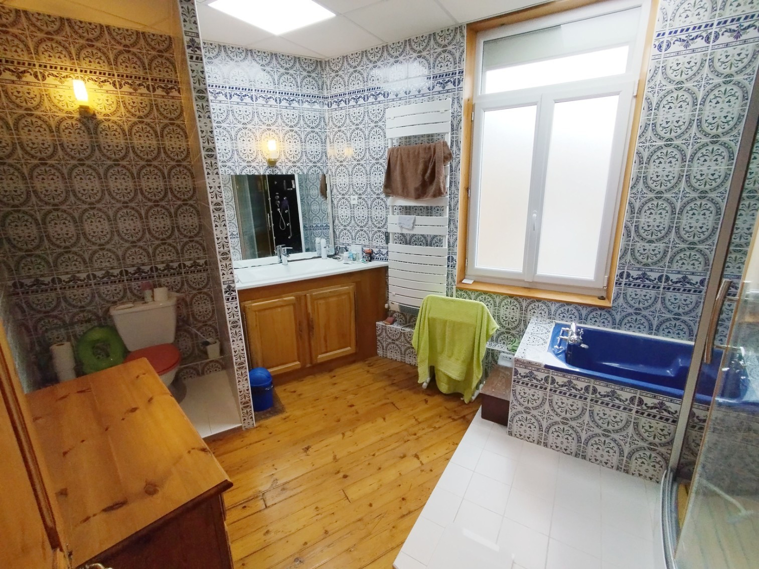 
                                                Vente
                                                 Maison familiale avec 5 chambres