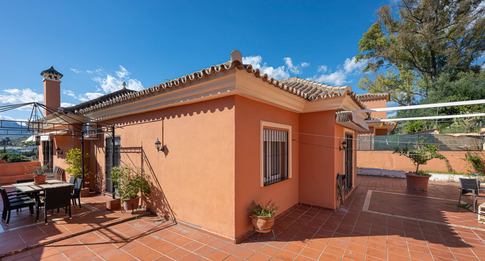 
                                                Vente
                                                 Maison Familiale avec Appartement Indépendant