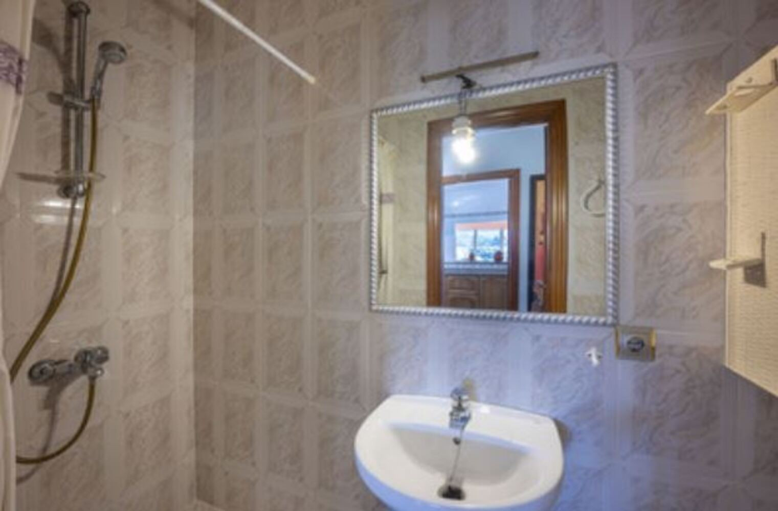 
                                                Vente
                                                 Maison Familiale avec Appartement Indépendant