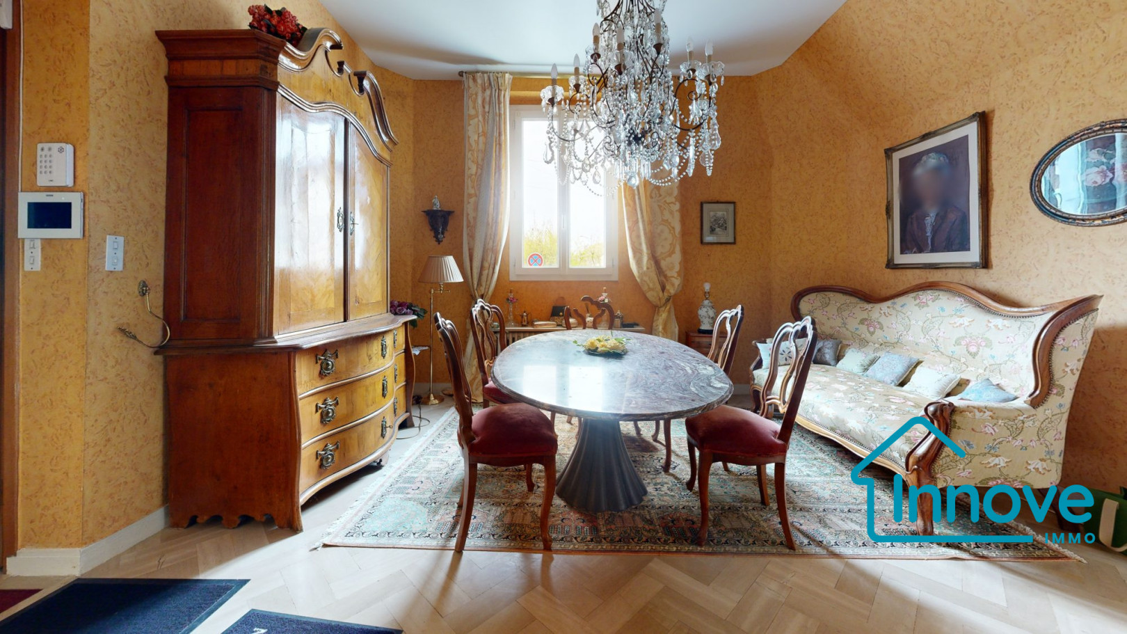 
                                                Vente
                                                 Maison Familiale avec dépendance - Le Chesnay