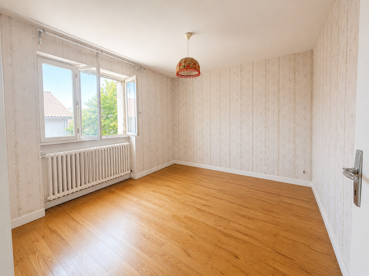 
                                                Vente
                                                 MAISON FAMILIALE AVEC FORT POTENTIEL – TOUSSIEU