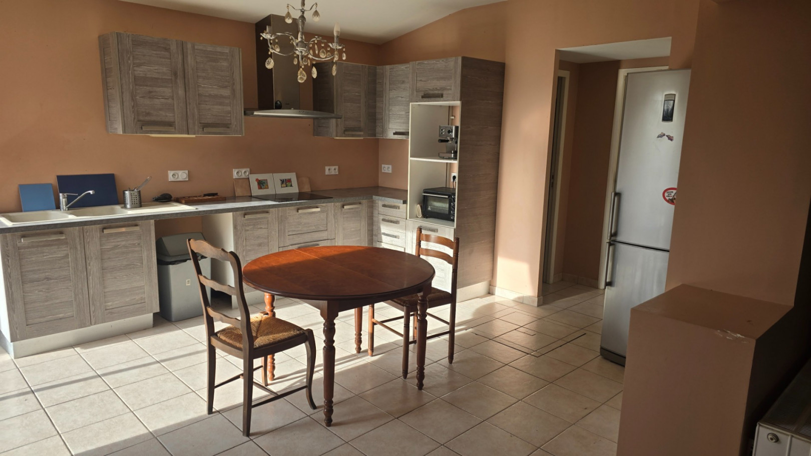 
                                                Vente
                                                 Maison familiale  avec grand jardin à Coutras
