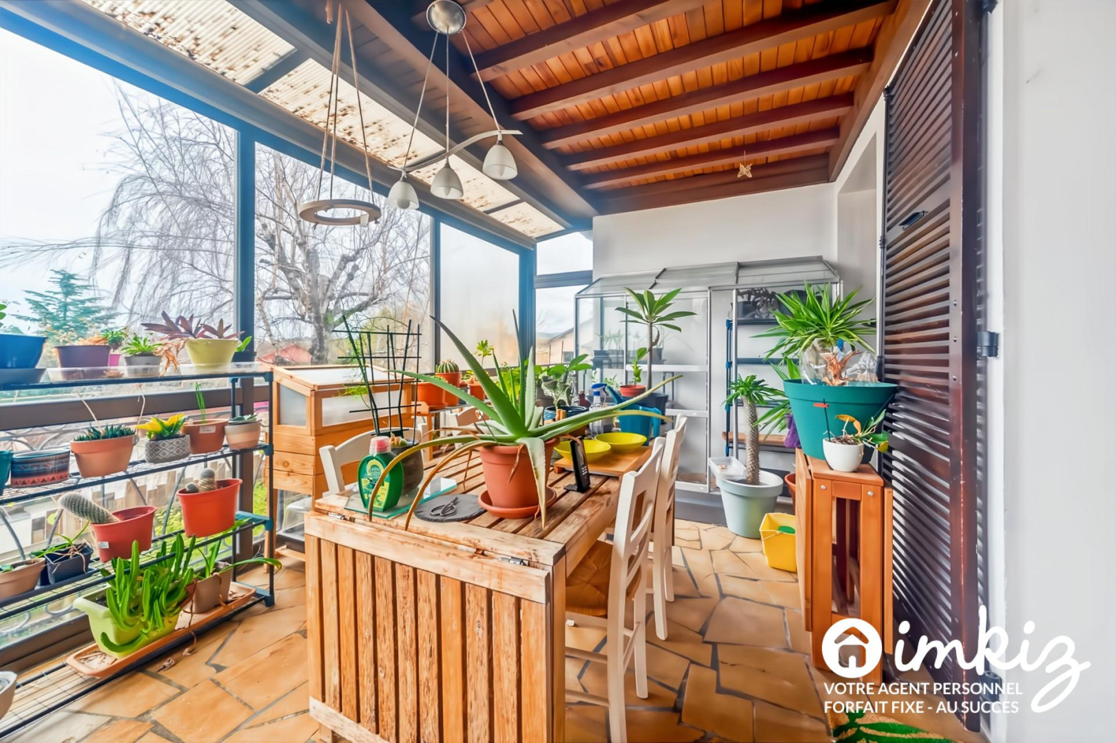 
                                                Vente
                                                 Maison familiale avec jardin - 17 mn de la gare.