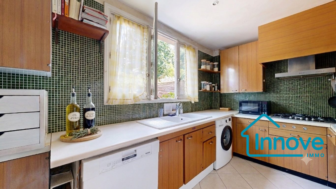 
                                                Vente
                                                 Maison familiale avec jardin