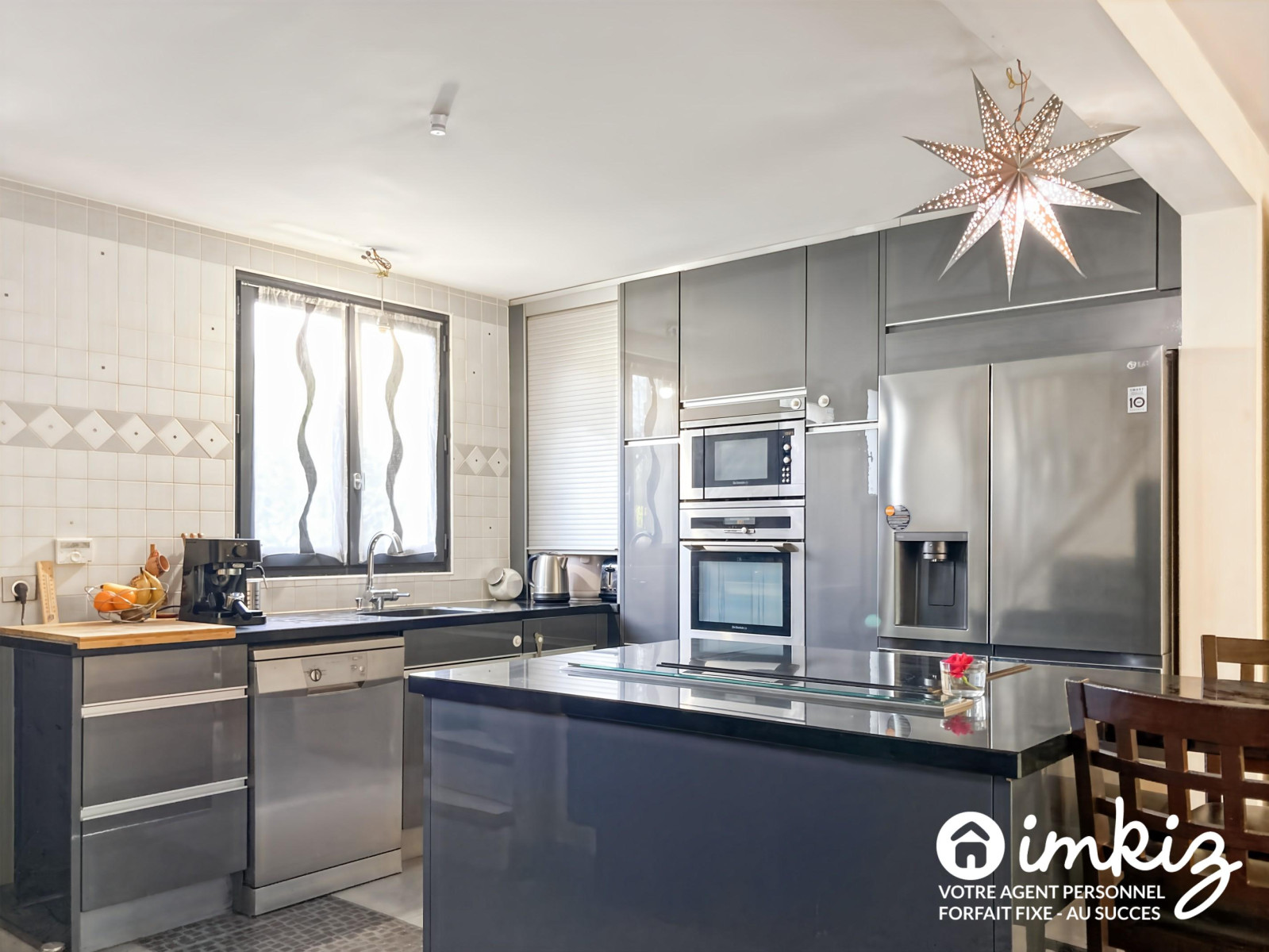 
                                                Vente
                                                 Maison familiale avec jardin, proche métro