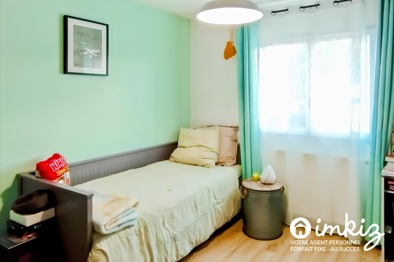 
                                                Vente
                                                 Maison familiale avec piscine et beaux volumes