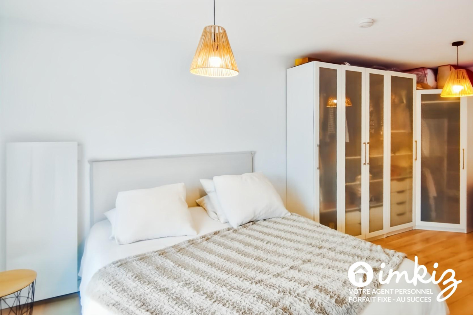 
                                                Vente
                                                 Maison familiale avec piscine et beaux volumes