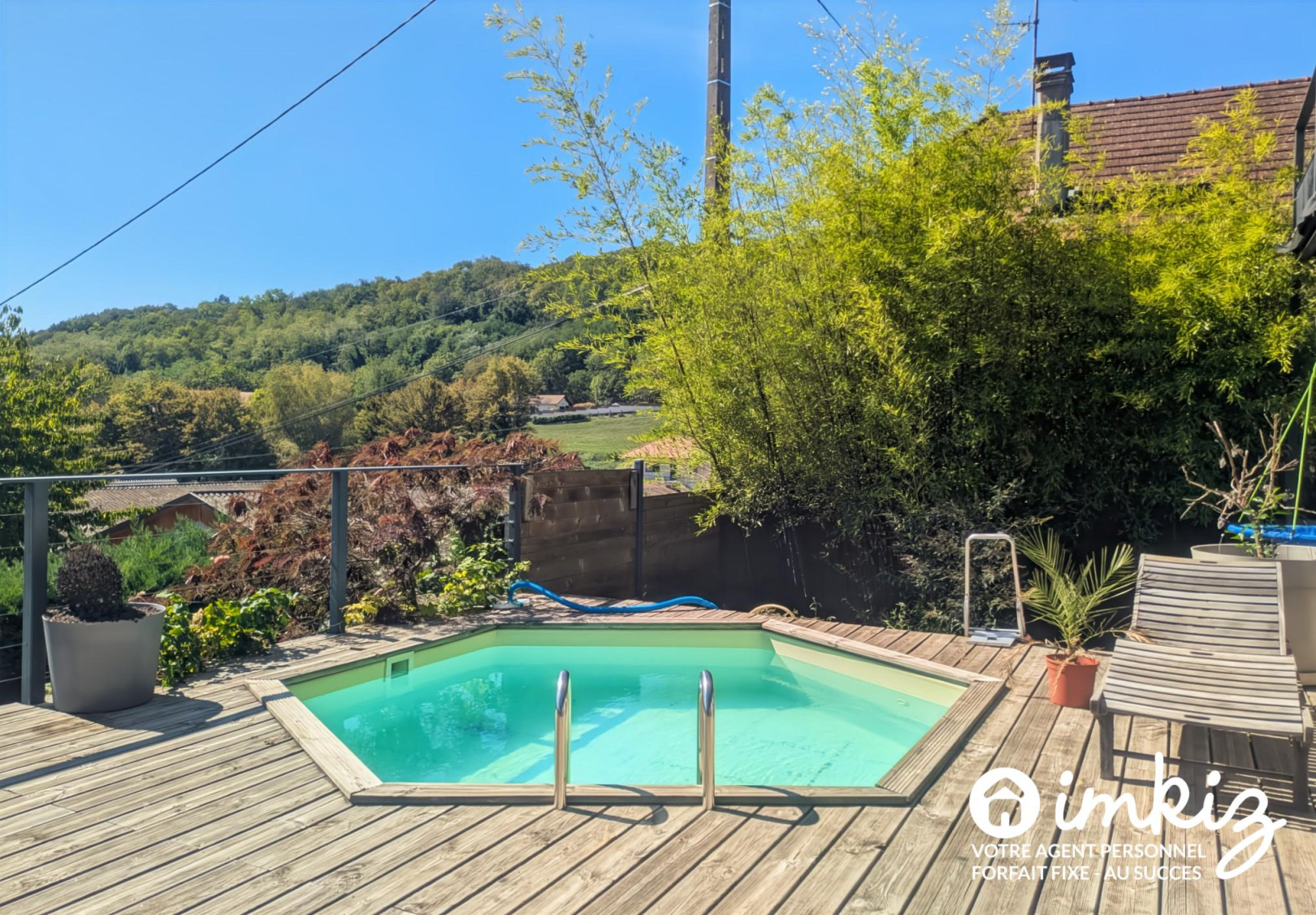 
                                                Vente
                                                 Maison familiale avec piscine et vue d’exception