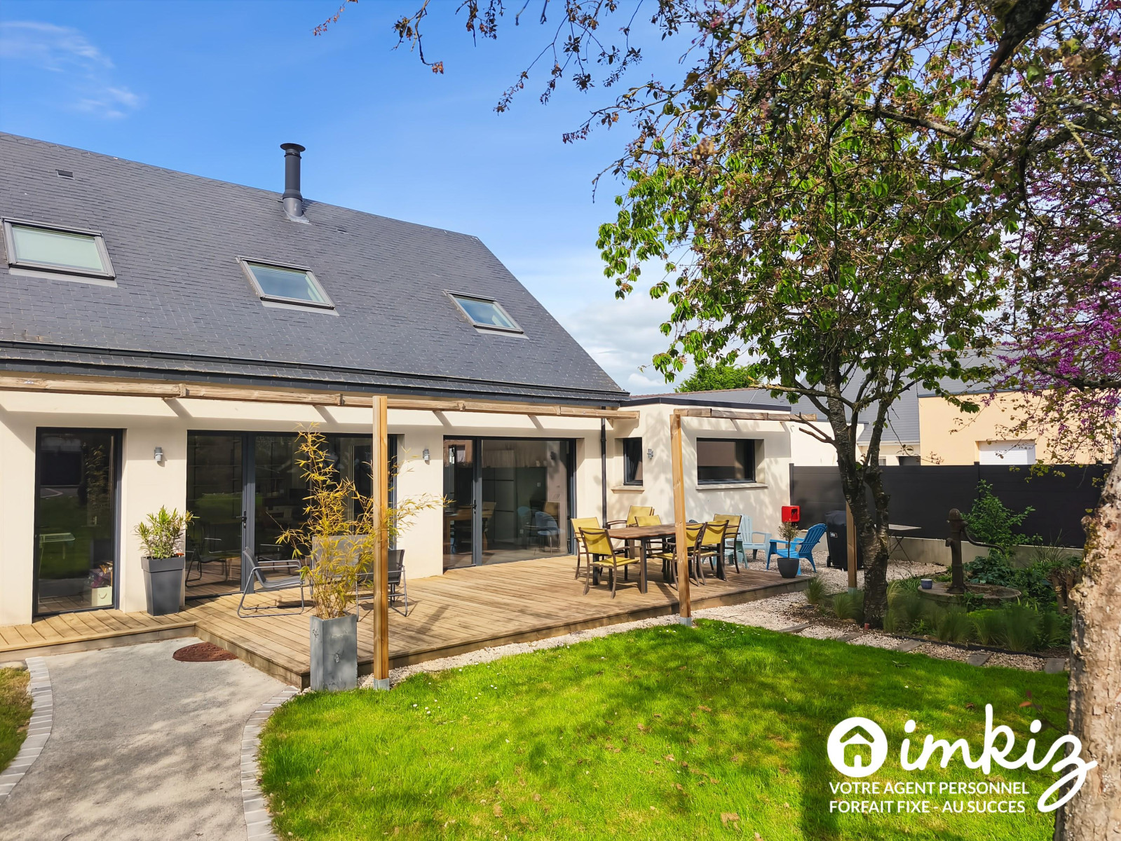 
                                                Vente
                                                 Maison familiale avec vie de PLAIN PIED- DPE A