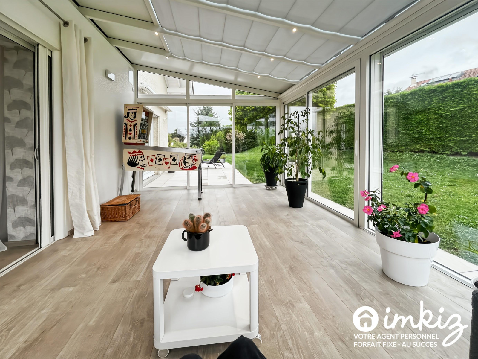 
                                                Vente
                                                 Maison familiale avec vue montagnes