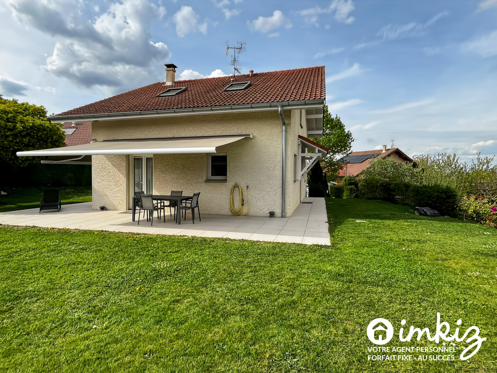 
                                                Vente
                                                 Maison familiale avec vue montagnes