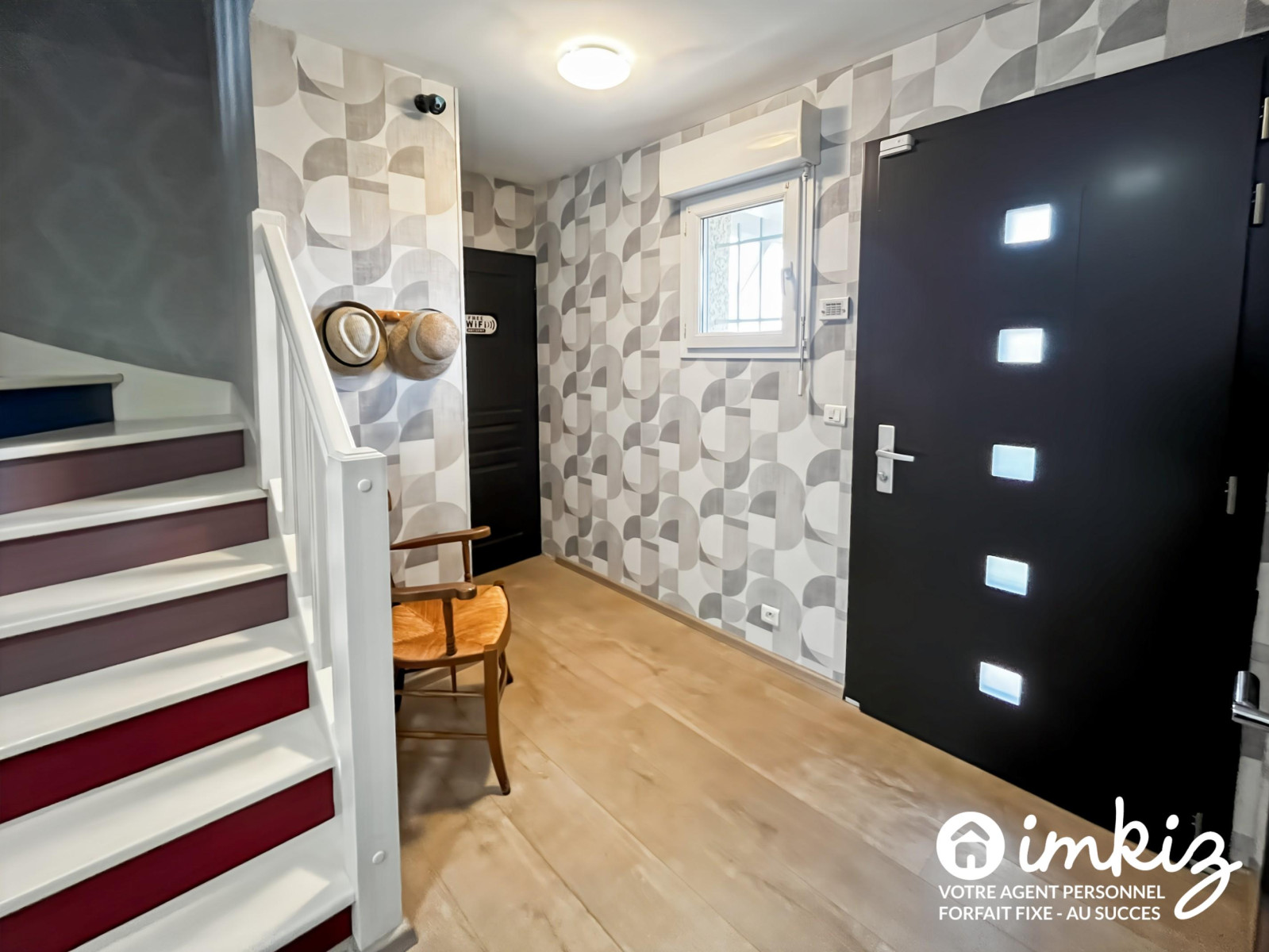 
                                                Vente
                                                 Maison familiale avec vue montagnes