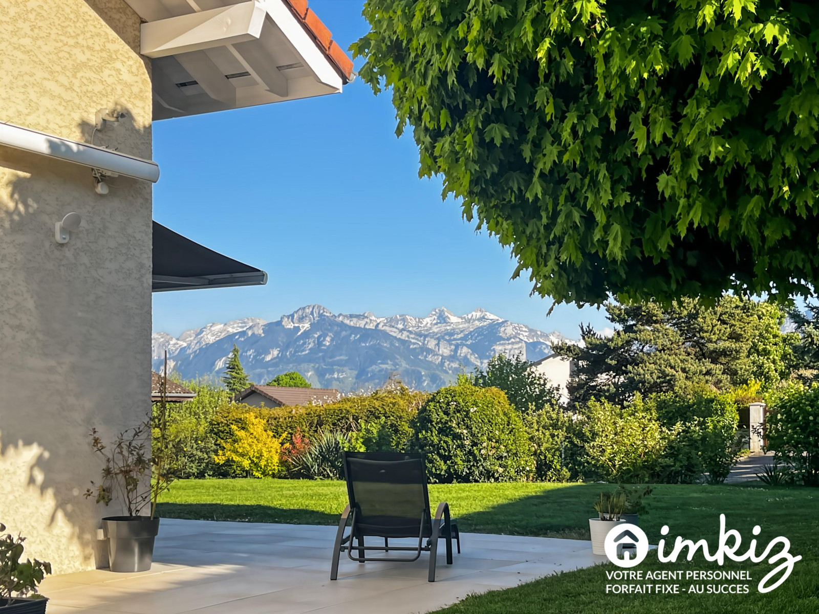 
                                                Vente
                                                 Maison familiale avec vue montagnes