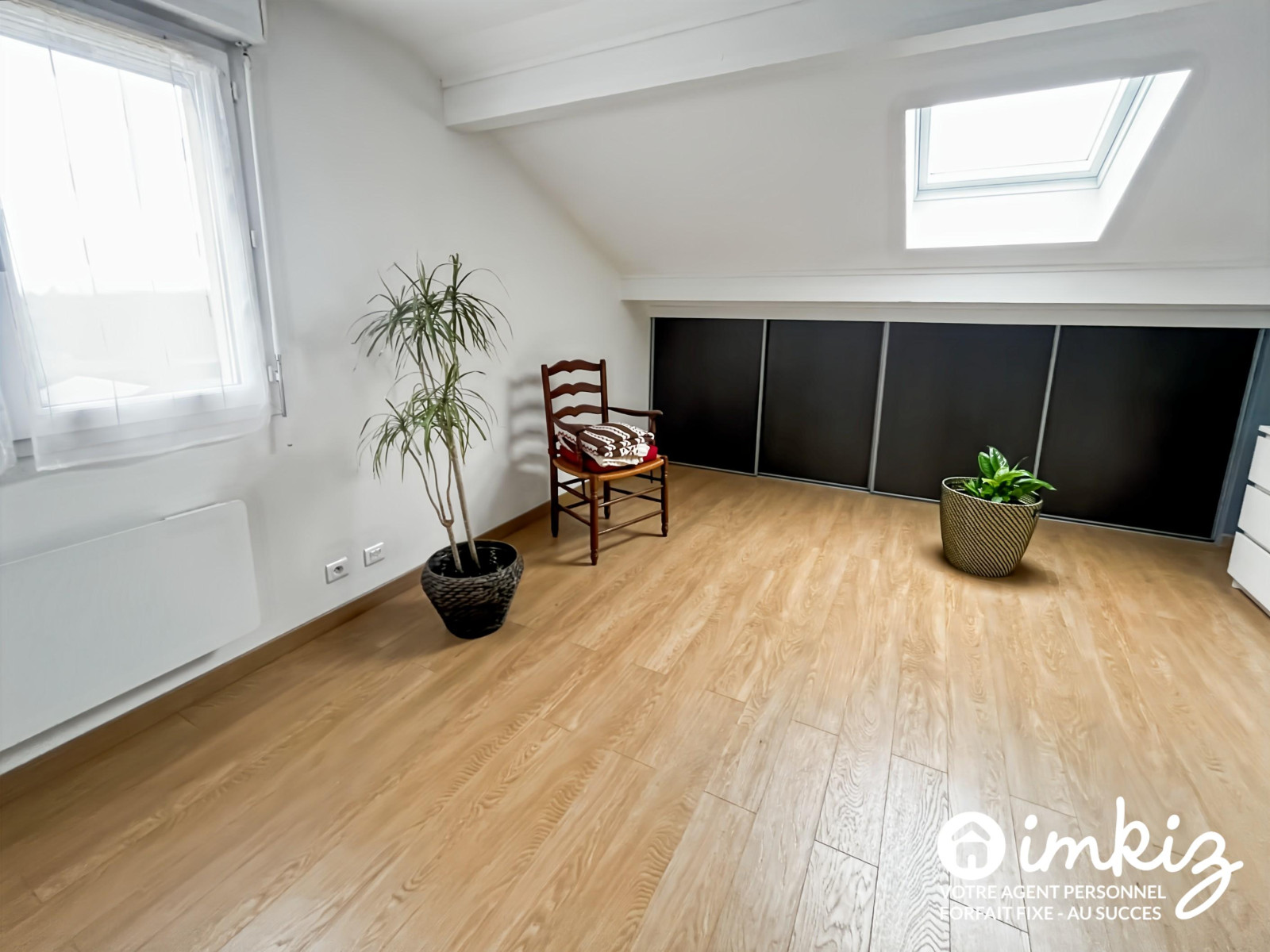 
                                                Vente
                                                 Maison familiale avec vue montagnes