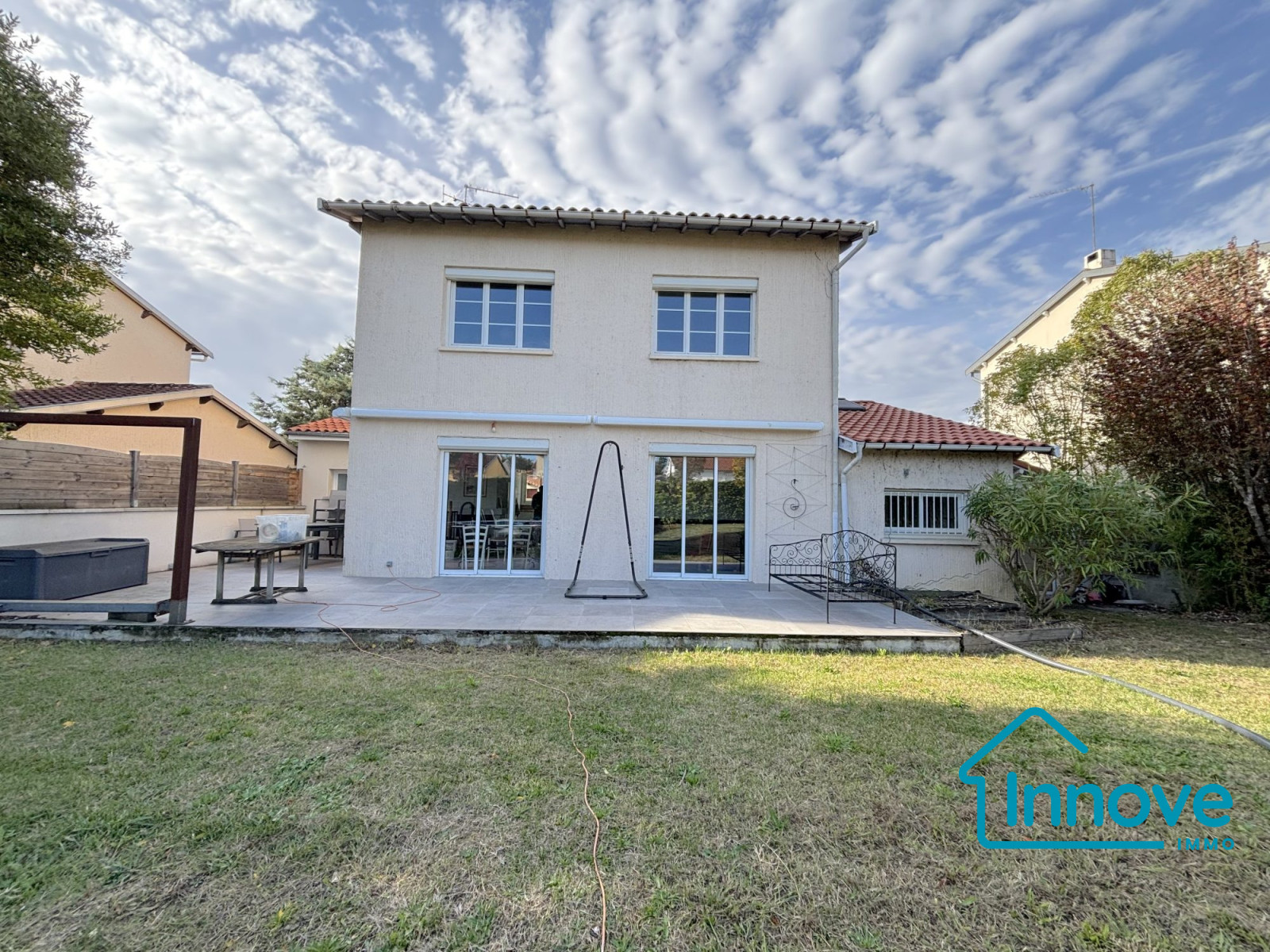 
                                                Vente
                                                 Maison familiale Balmanaise