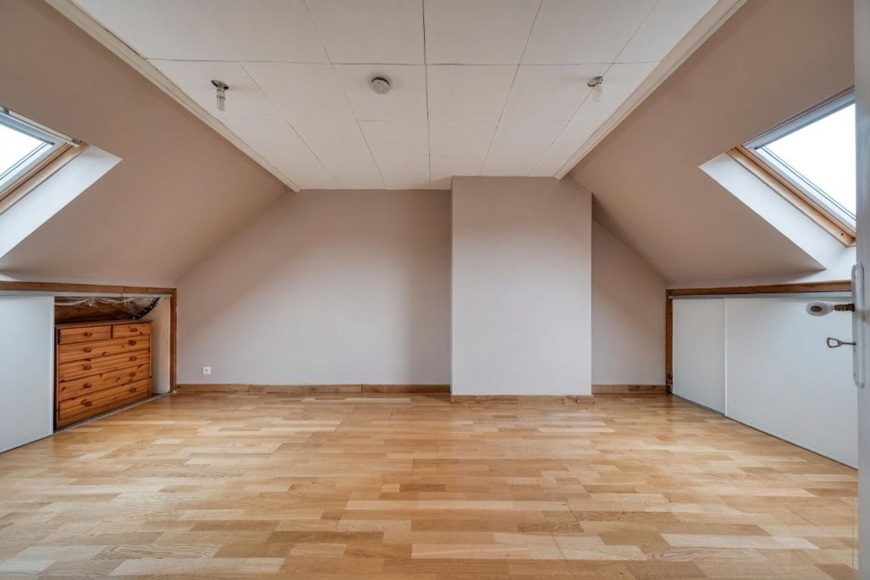 
                                                Vente
                                                 Maison familiale basse consommation 7 ch avec jardin