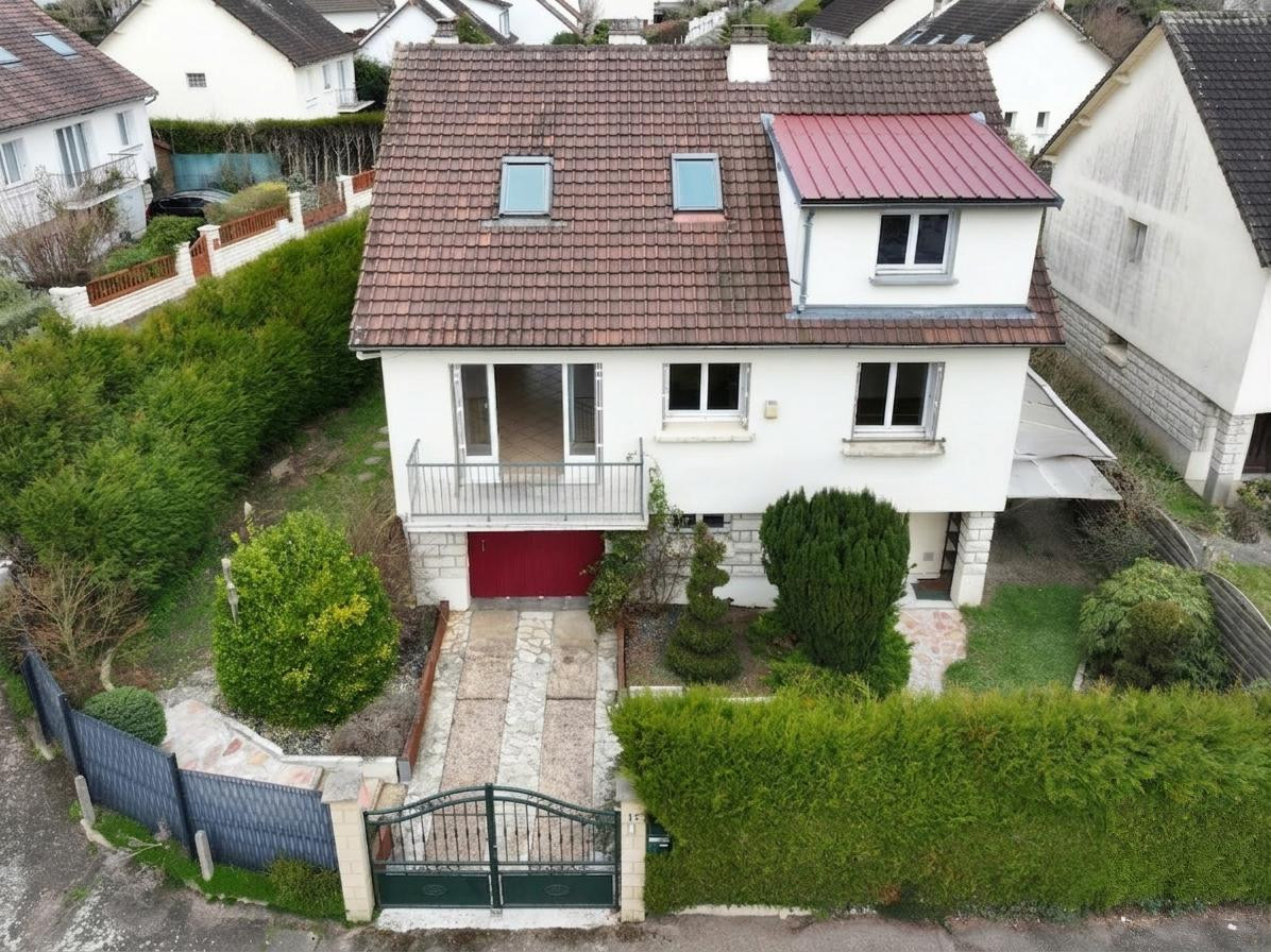 
                                                Vente
                                                 Maison familiale basse consommation 7 ch avec jardin