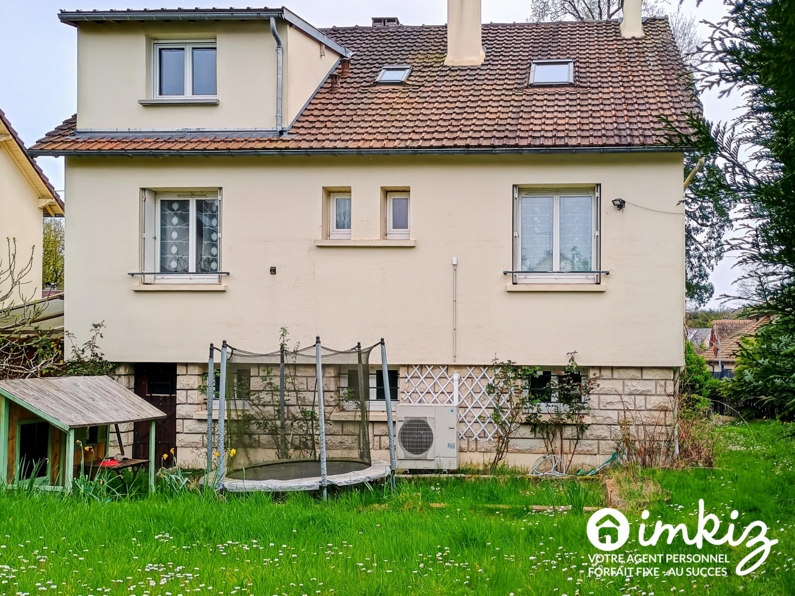 
                                                Vente
                                                 Maison familiale basse consommation 7 chambres