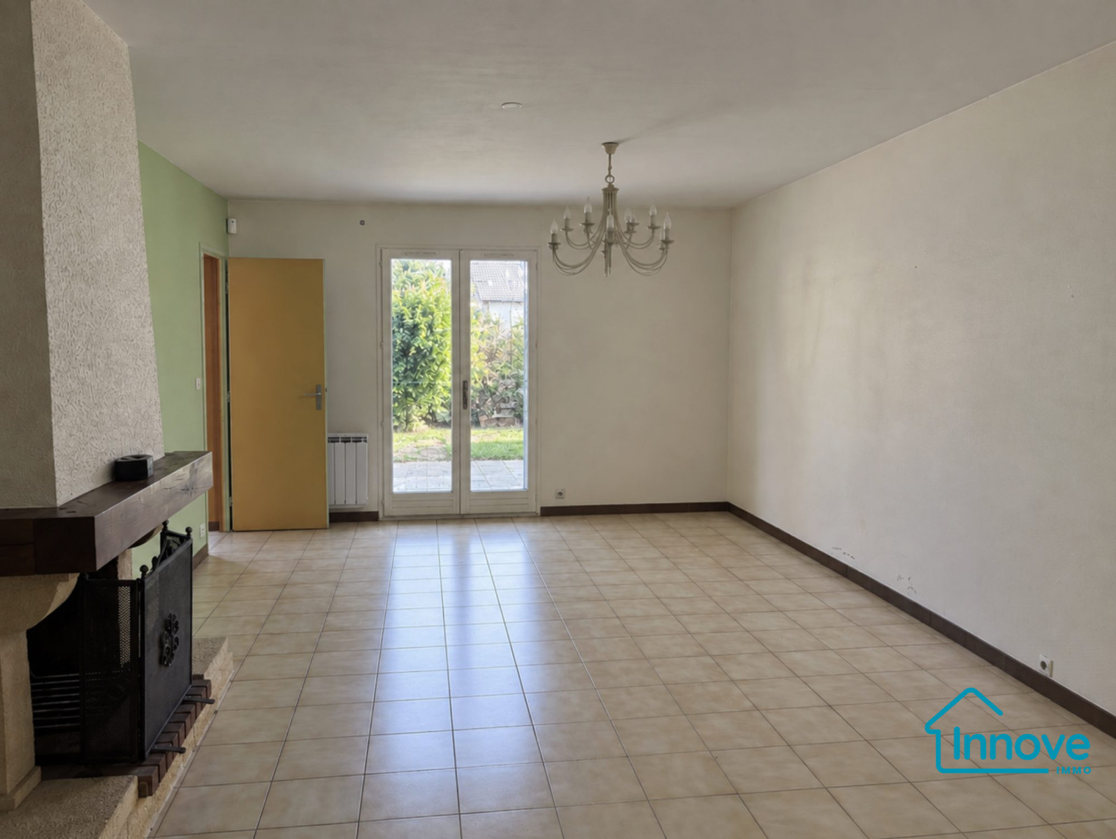 
                                                Vente
                                                 Maison Familiale Centre ville des Clayes