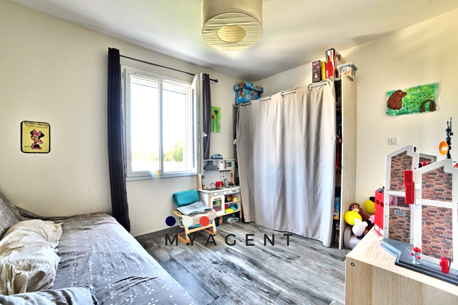 
                                                Vente
                                                 Maison familiale contemporaine à Nuaillé-d’Aunis