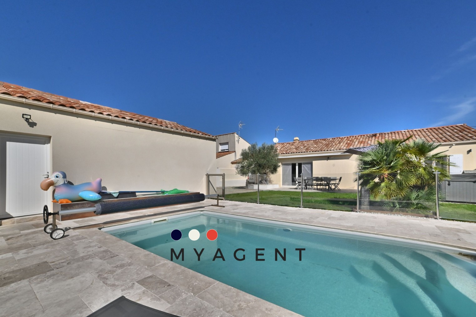 
                                                Vente
                                                 Maison familiale contemporaine à Nuaillé-d’Aunis