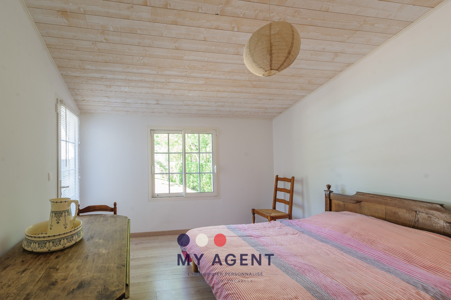 
                                                Vente
                                                 Maison familiale dans environnement privilégié