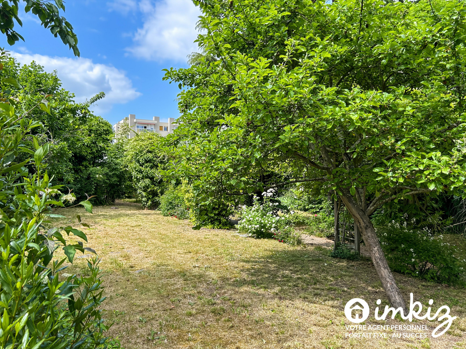 
                                                Vente
                                                 Maison familiale dans quartier recherché de Mantes