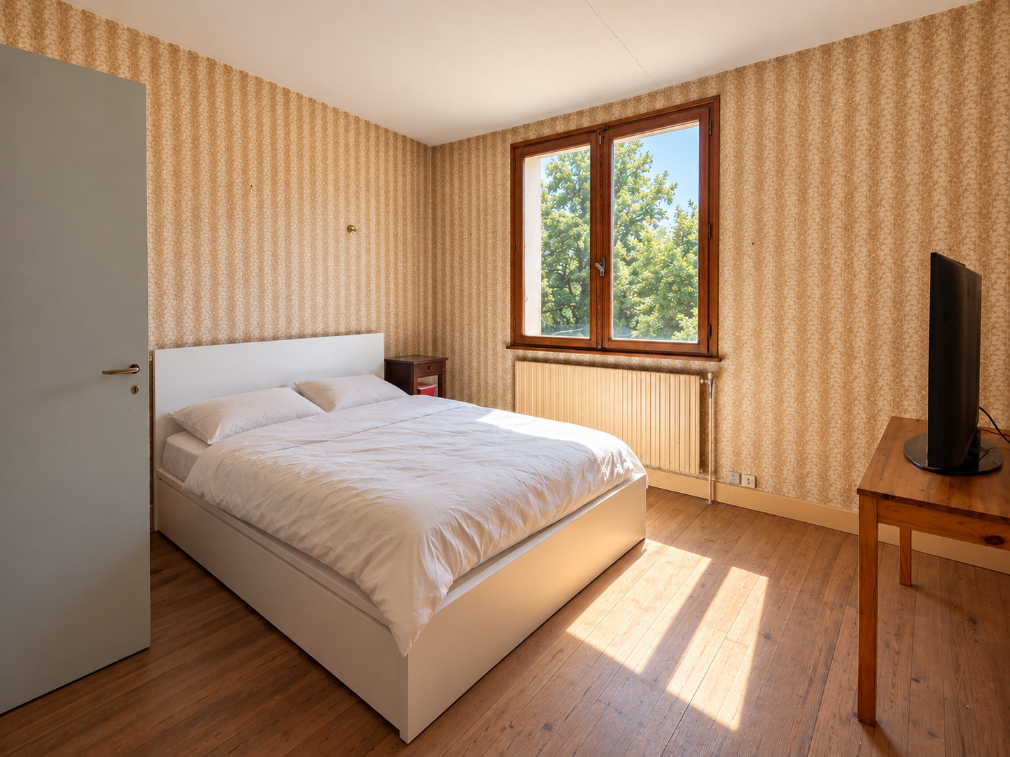 
                                                Vente
                                                 MAISON FAMILIALE DE 140 M² AVEC 6 796 M² DE TERRAIN – ANNONAY, SECTEUR PARC DÉOMAS